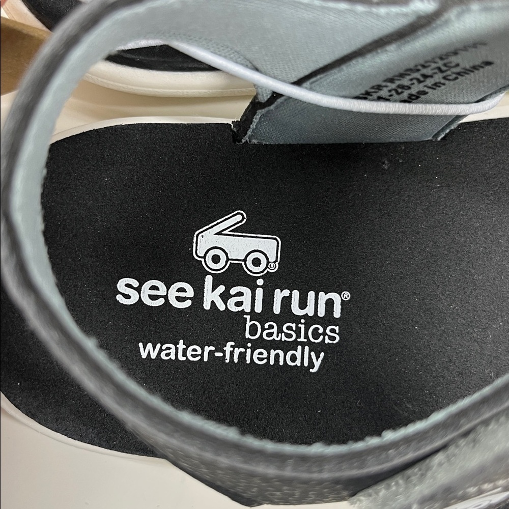 NWT See Kai Run Jaylen Black Dual Strap Water Friendly Sandals Size 12 - Picture 5 of 7